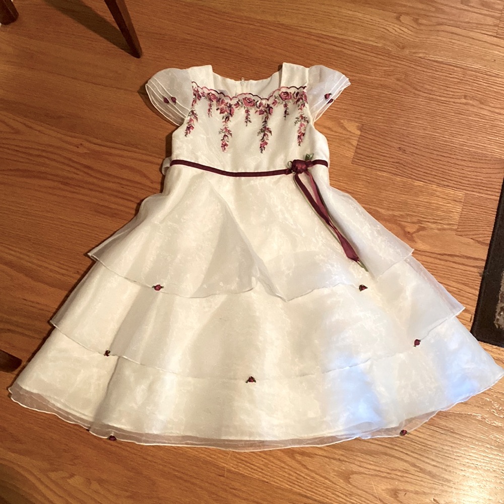 Formal dress is absolutely beautiful!